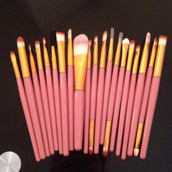 New Beauty Makeup Set - Picture 2 of 4